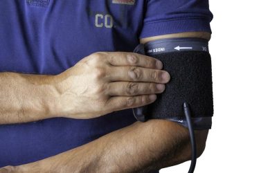 Enfermedades silenciosas que afectan al cerebro y al corazón: ¿Por qué «sentirse bien» no siempre significa estar sano?